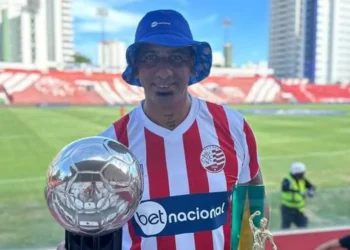 Acosta, atacante uruguaio, jogador de futebol