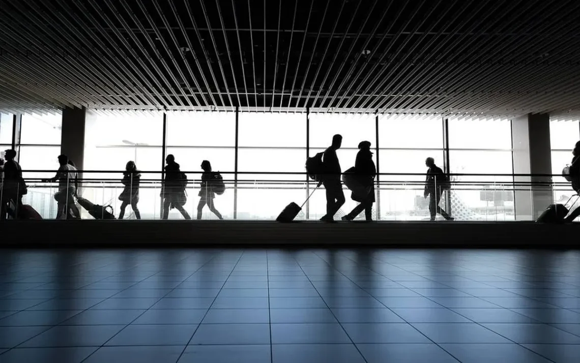 terminal aéreo, estação aérea, terminal de voos