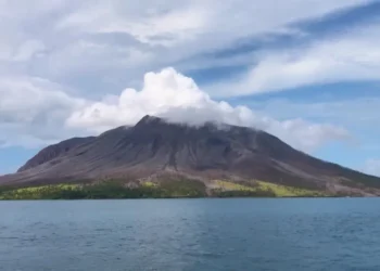 Vulcânico, Erupção, Cinzas