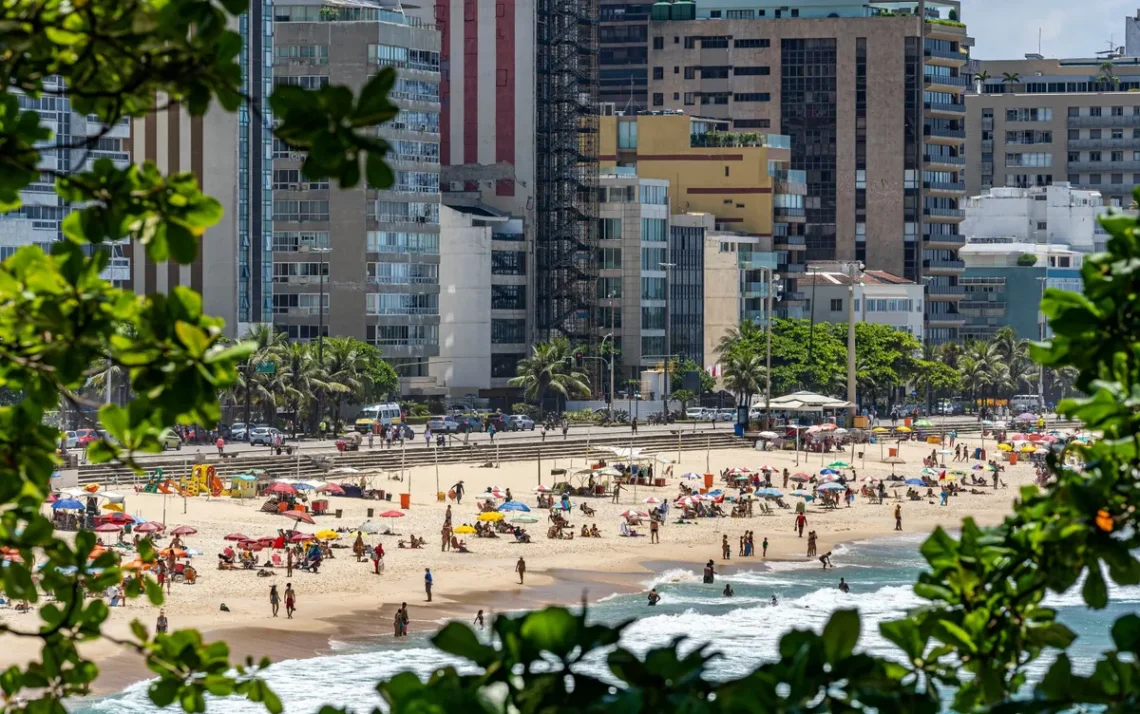 locar, arrendamento, locação;