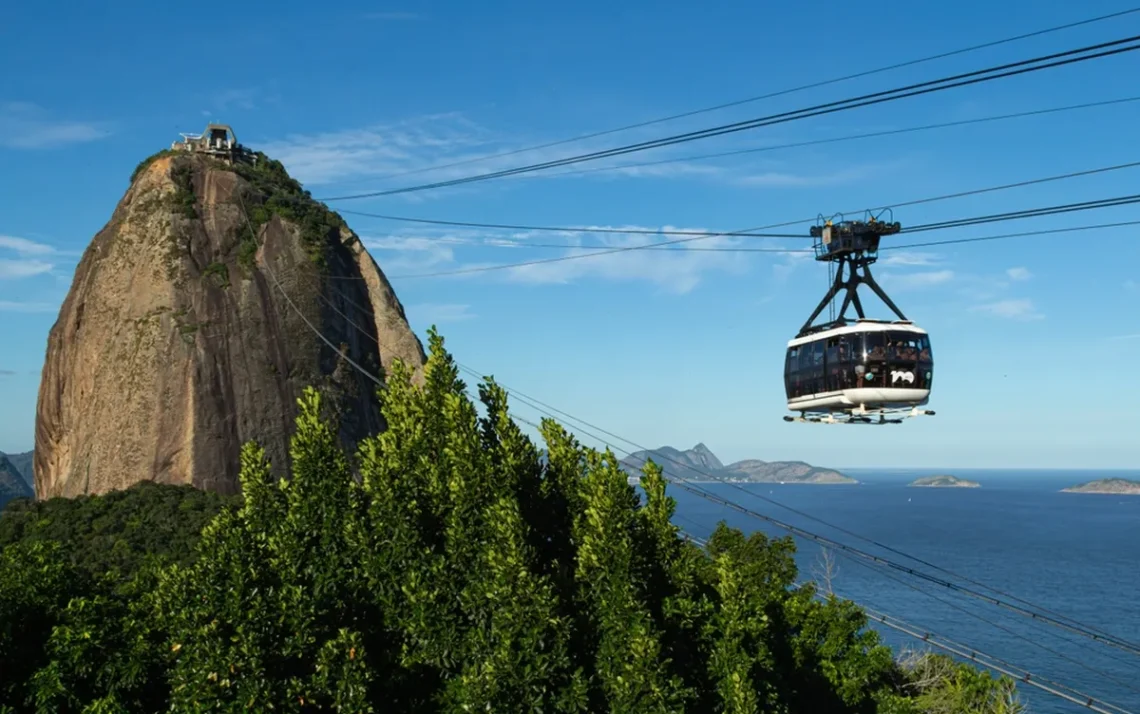 acordo, colaboração, aliança;